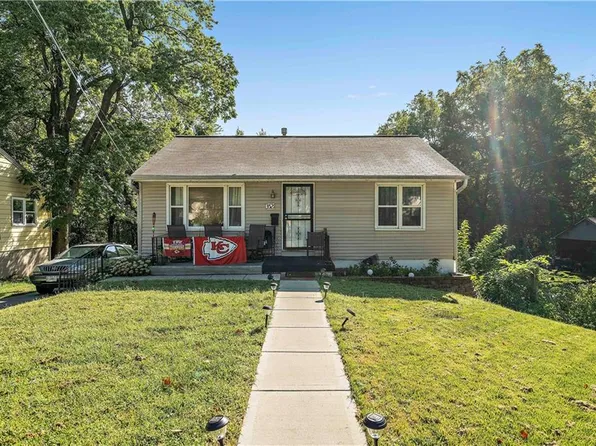 3521 Elmwood Ave, Kansas City, MO 64128