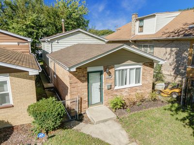 8016 S Blackstone Ave, Chicago, IL, 60619