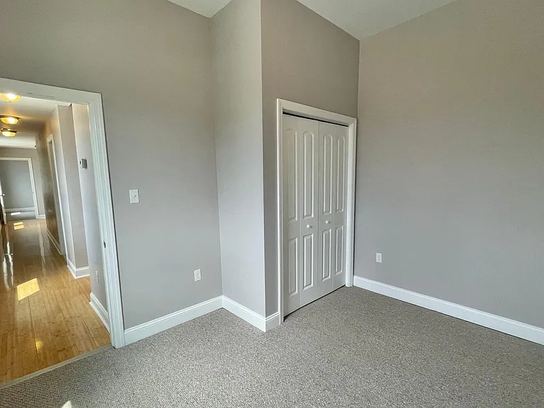 4111 Ludlow St #3R — Photo 9