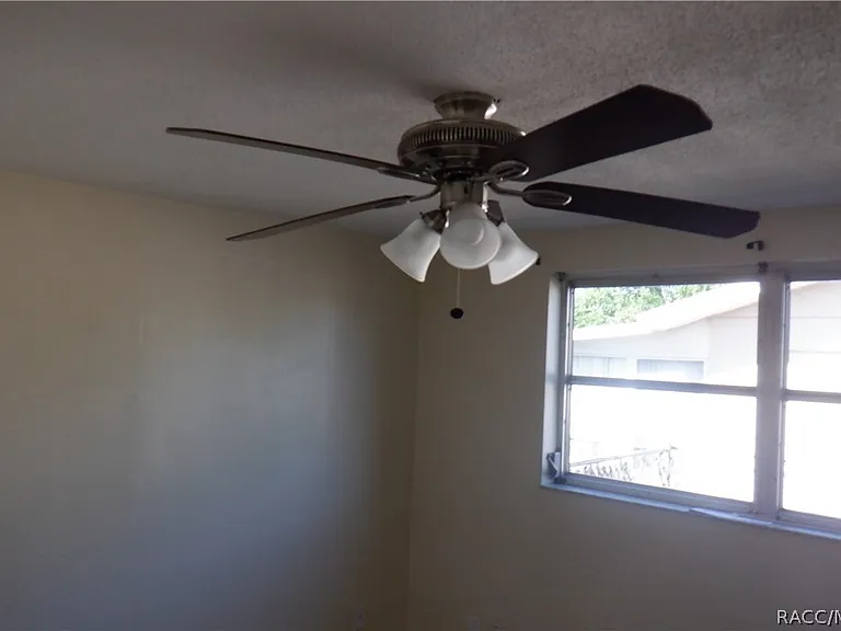 7234 Cherry Laurel Dr — Photo 30