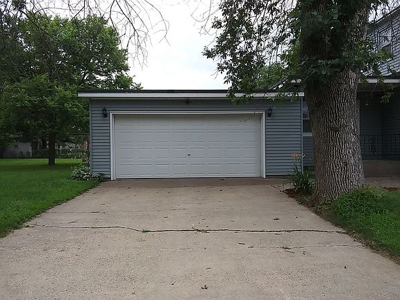 2 car garage