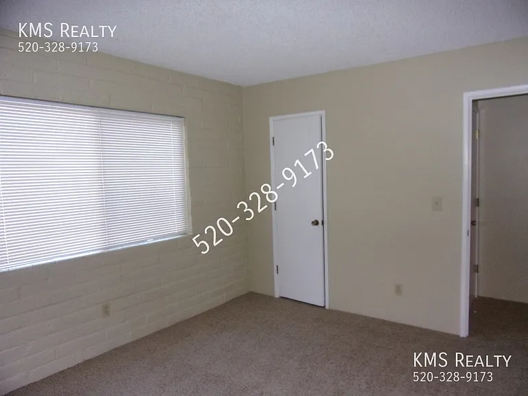 6609 E Calle Alegria #C — Photo 16