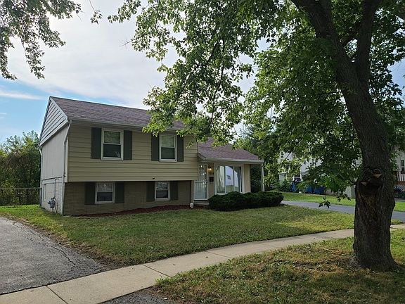 2nd image of 2904 Nichols Dr