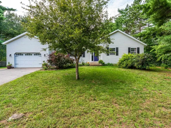 57 Dr Lewis Johnston St S, Annapolis, NS B0P 1W0