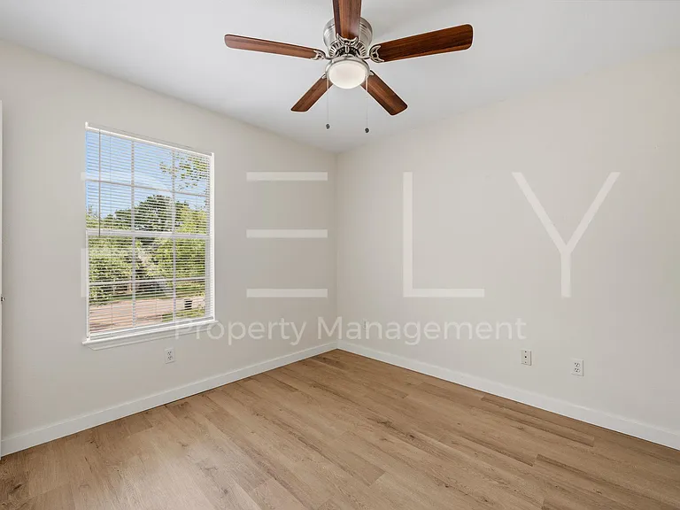 2908 Whisper Oaks Ln #D — Photo 21