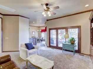 2733 Ashehollow Ln, Edmond, OK 73034