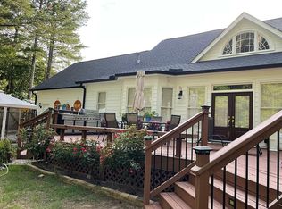 1404 Meadow Springs Dr, Lilburn, GA 30047