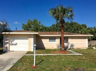 2041 44th Ter SW, Naples, FL 34116