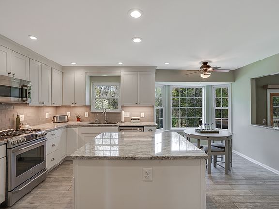 3rd image of 7317 Hazelwood Ct
