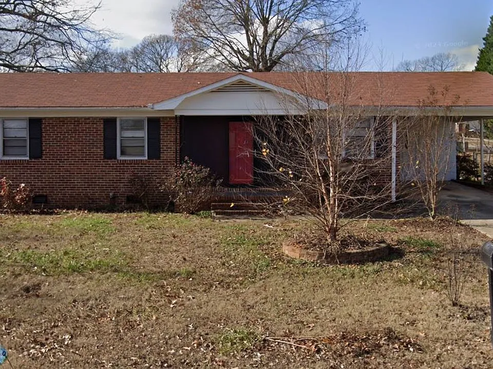 109 Anita St