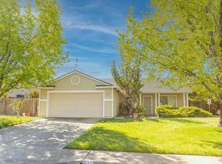 831 Mallard St, Redding, CA 96003