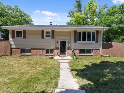 226 Jasper Ln, Waukesha, WI, 53188