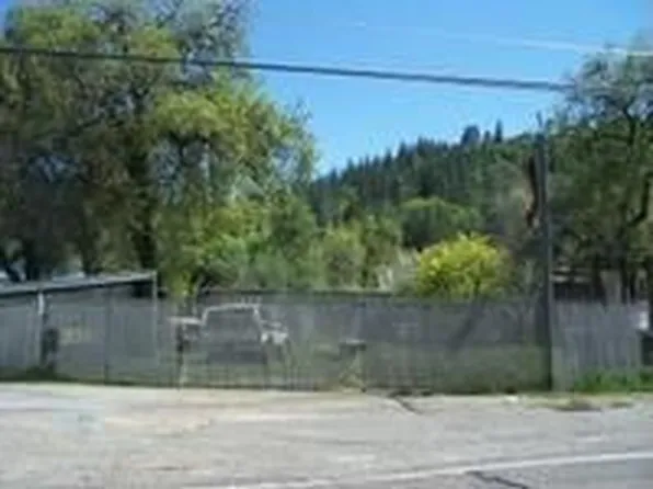 15017 Wonderland Blvd, Redding, CA 96003