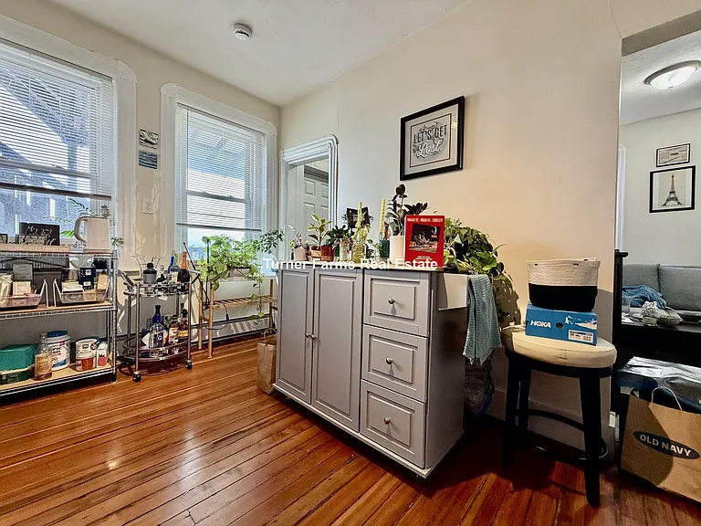 1056 Cambridge St #4F — Photo 10