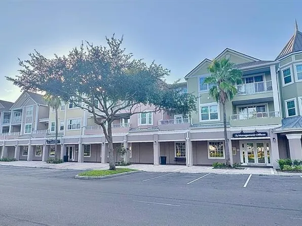 6412 QUEENS BOROUGH AVENUE #302, ORLANDO, FL 32835