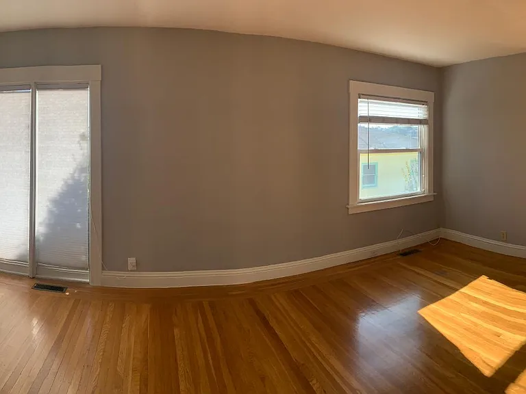 2941 Rawson St — Photo 5