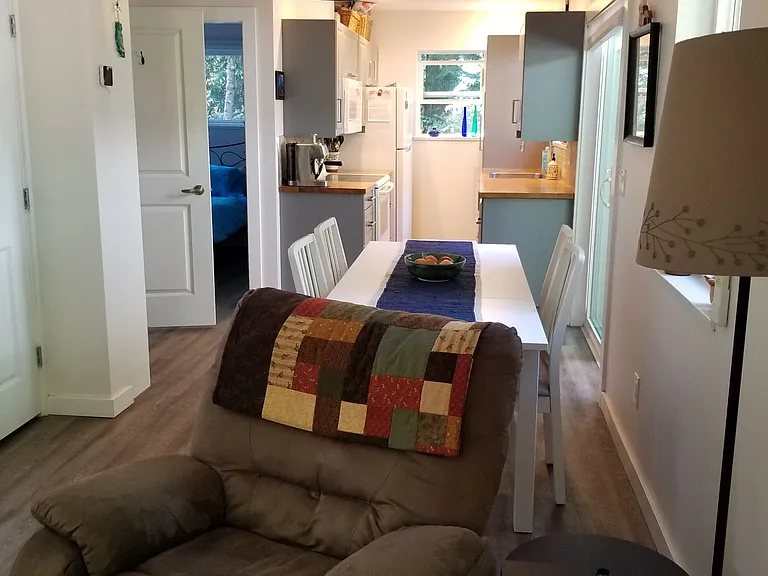717 Claire Ln — Photo 6
