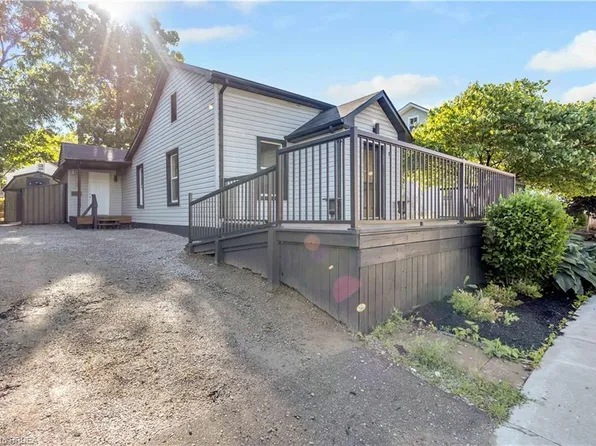 71 Kent St N, Norfolk County, ON N3Y 3S3