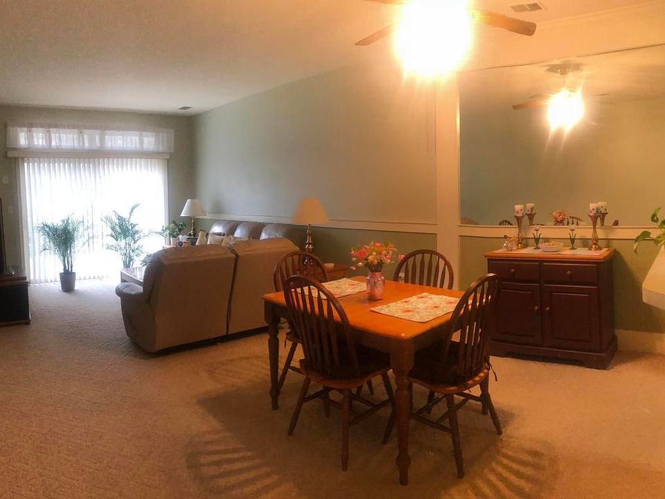 1st image of 24 Golden Willows Ave