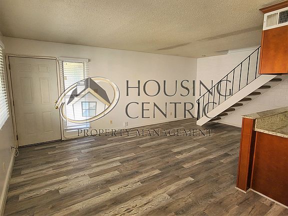 5th image of 9013 Montoya St APT 3