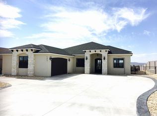 1217 Miehls Dr, Carlsbad, NM 88220