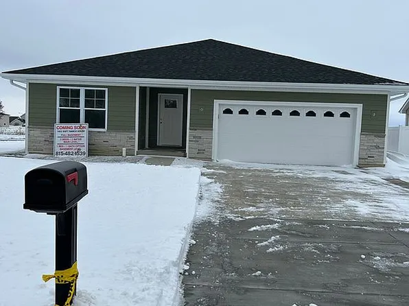 1923 Summerfield Ln, Bourbonnais, IL 60914