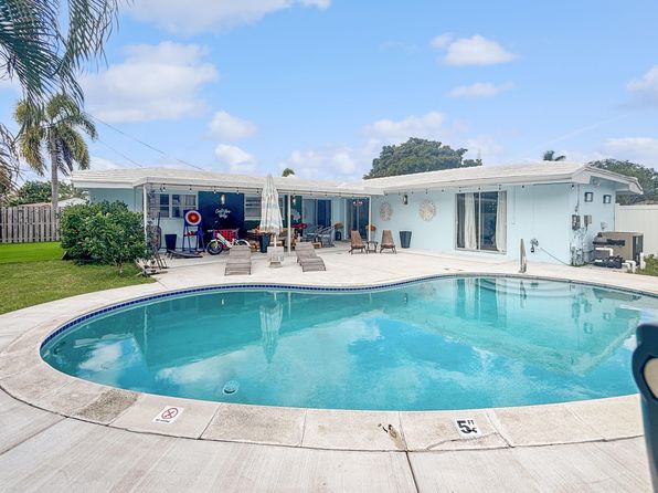 100 SW 17th St