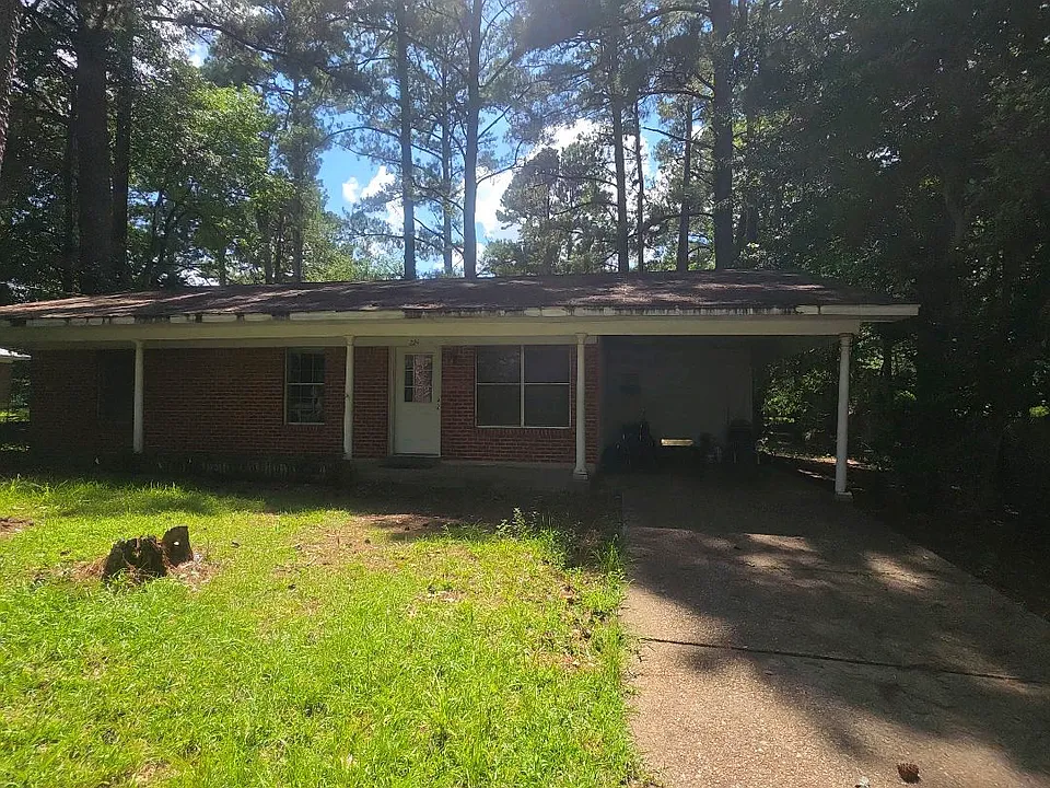 224 Ragan St