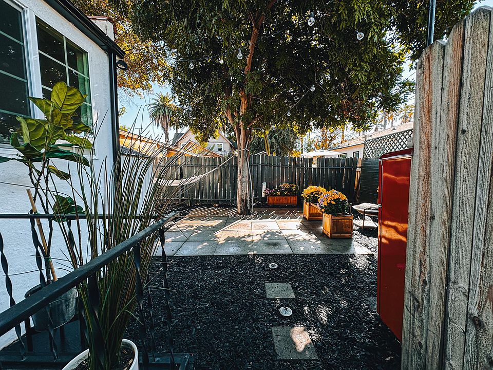 Entrance Private Patio.