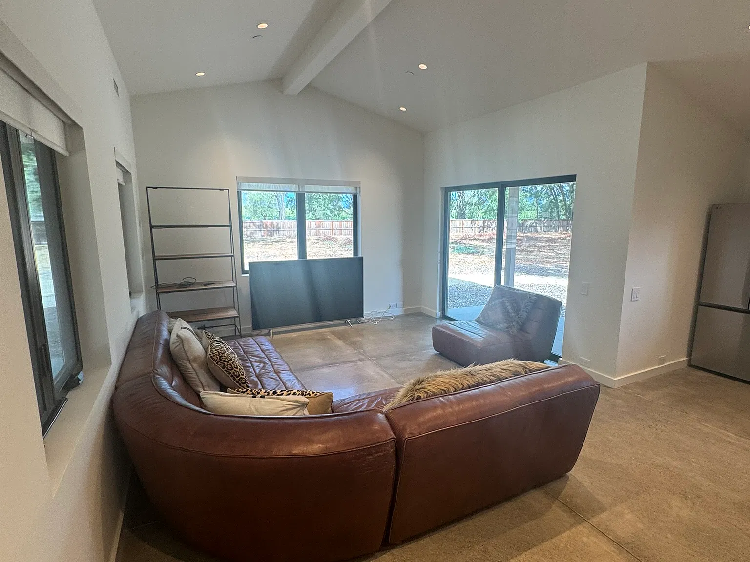 2 bed, 1000 sqft, $3,400 — Photo 4