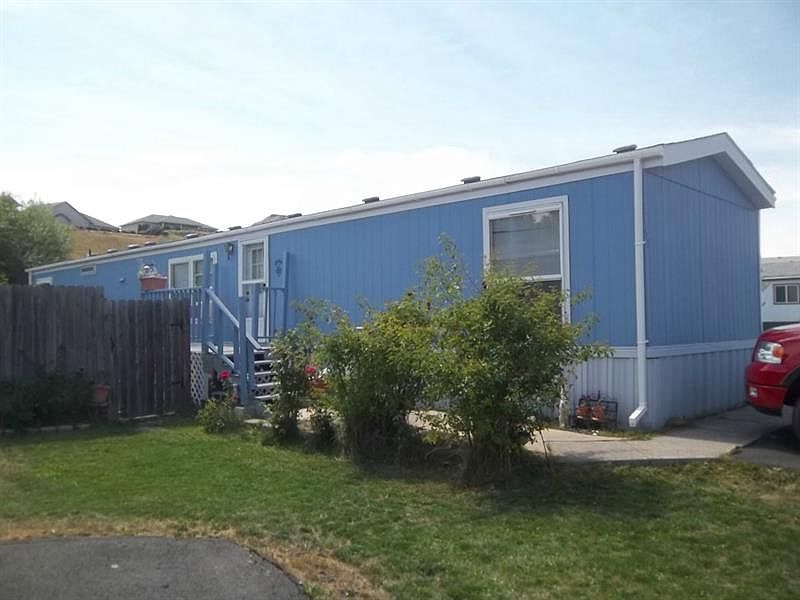 1st image of 255 NW Golden Hills Dr Space 51