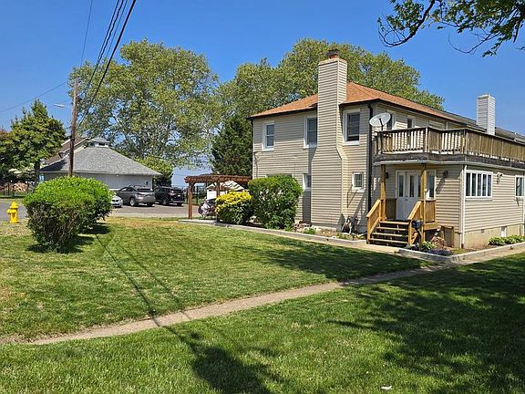 2nd image of 8419 Bay Rd #A