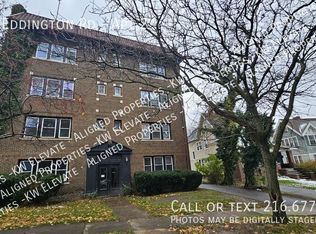 1690 Eddington Rd #2, Cleveland, OH 44118