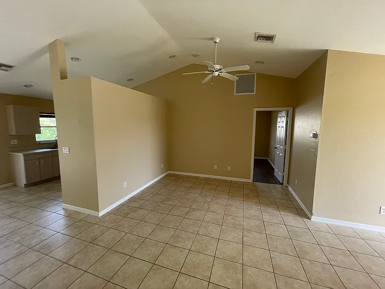 8259 Caloosa Rd — Photo 27