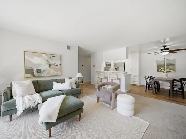 5745 Friars Rd Unit 93, San Diego, CA 92110