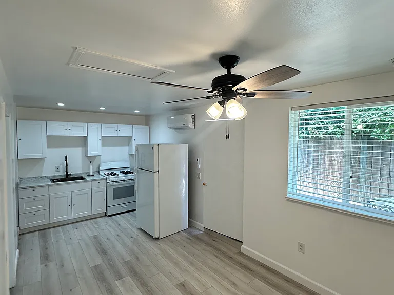 Stiteswood Ave — Photo 2
