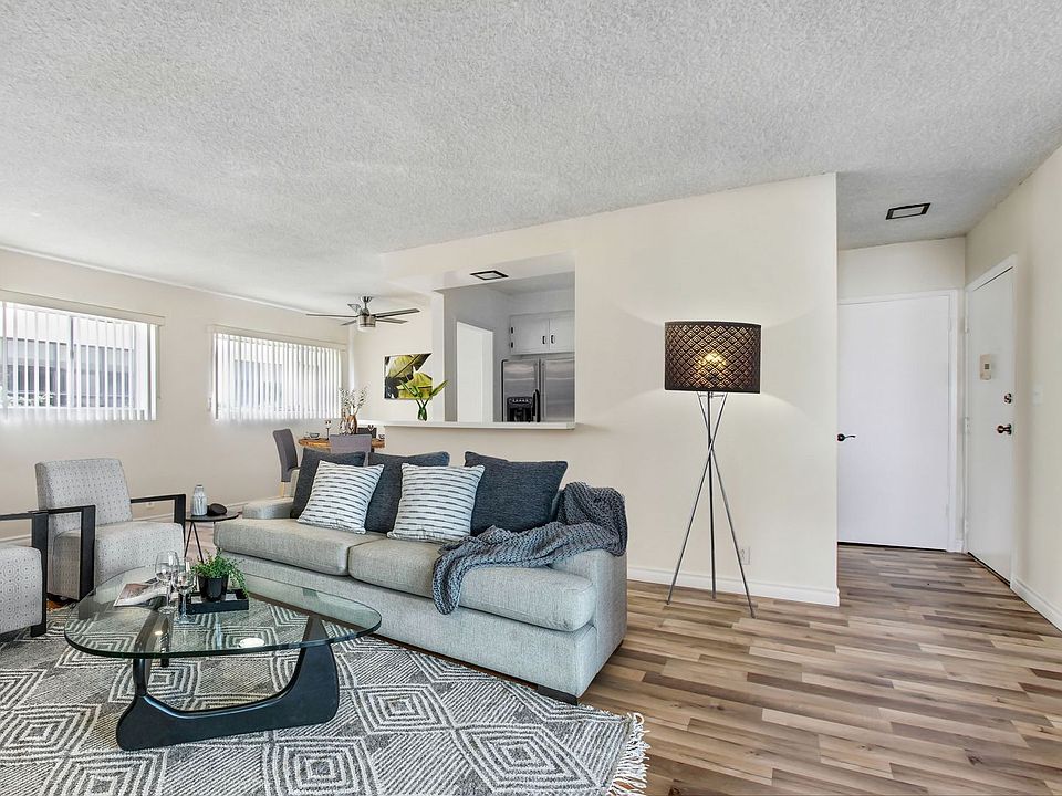 Dickens Apartments 14929 Dickens St Sherman Oaks CA Zillow