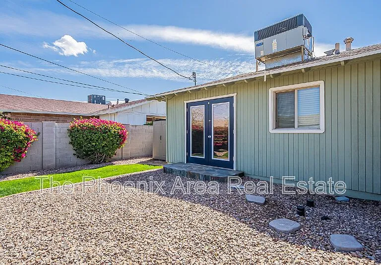 8654 E Windsor Ave — Photo 47