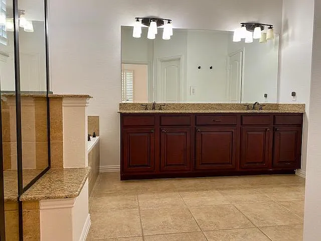 6497 Riviera Dr — Photo 15