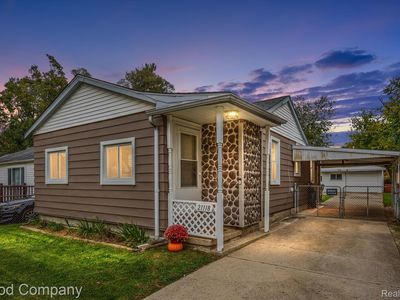 21118 Rensselaer St, Farmington Hills, MI, 48336