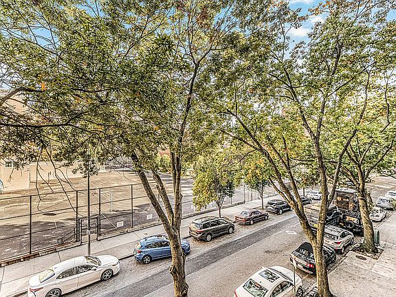 5th image of 2385 Barker Ave APT 3F