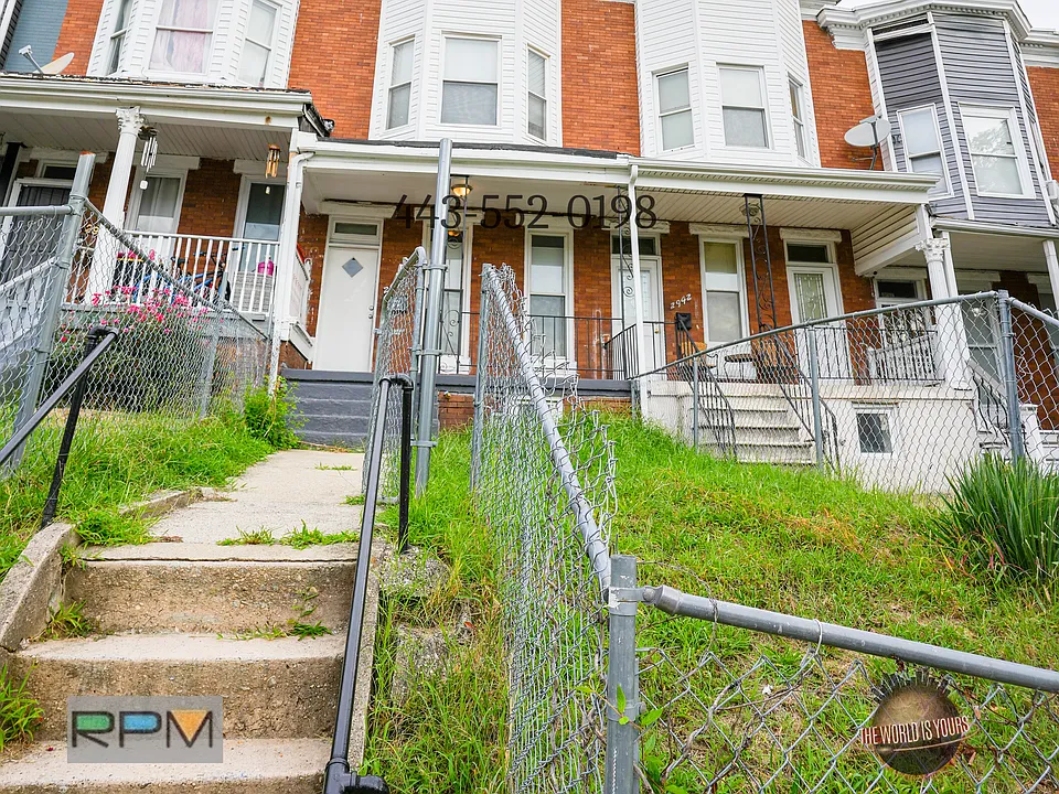 2944 Clifton Ave