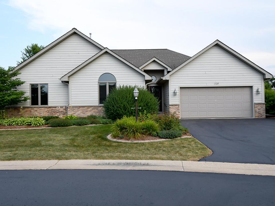 1st image of 1327 W Heights Ct
