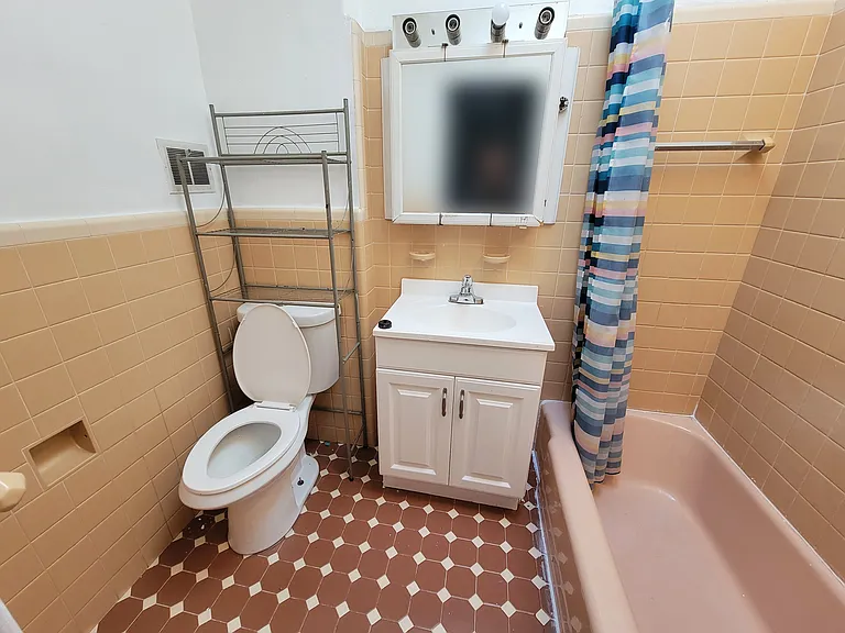 4554 N Smedley St — Photo 17