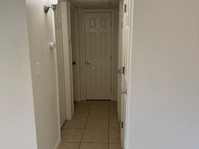 2241 N Chestnut Ave #103 — Photo 14