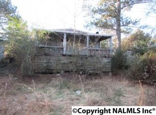 30 Roxton Ave, Laceys Spring, AL 35754