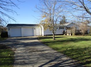 1908 68th St, Fennville, MI 49408