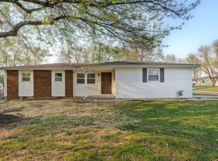 2325 E Livingston Street, Springfield, MO 65803