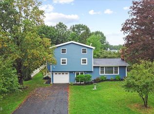 1007 Tomahawk Trl, Glenville, NY 12302