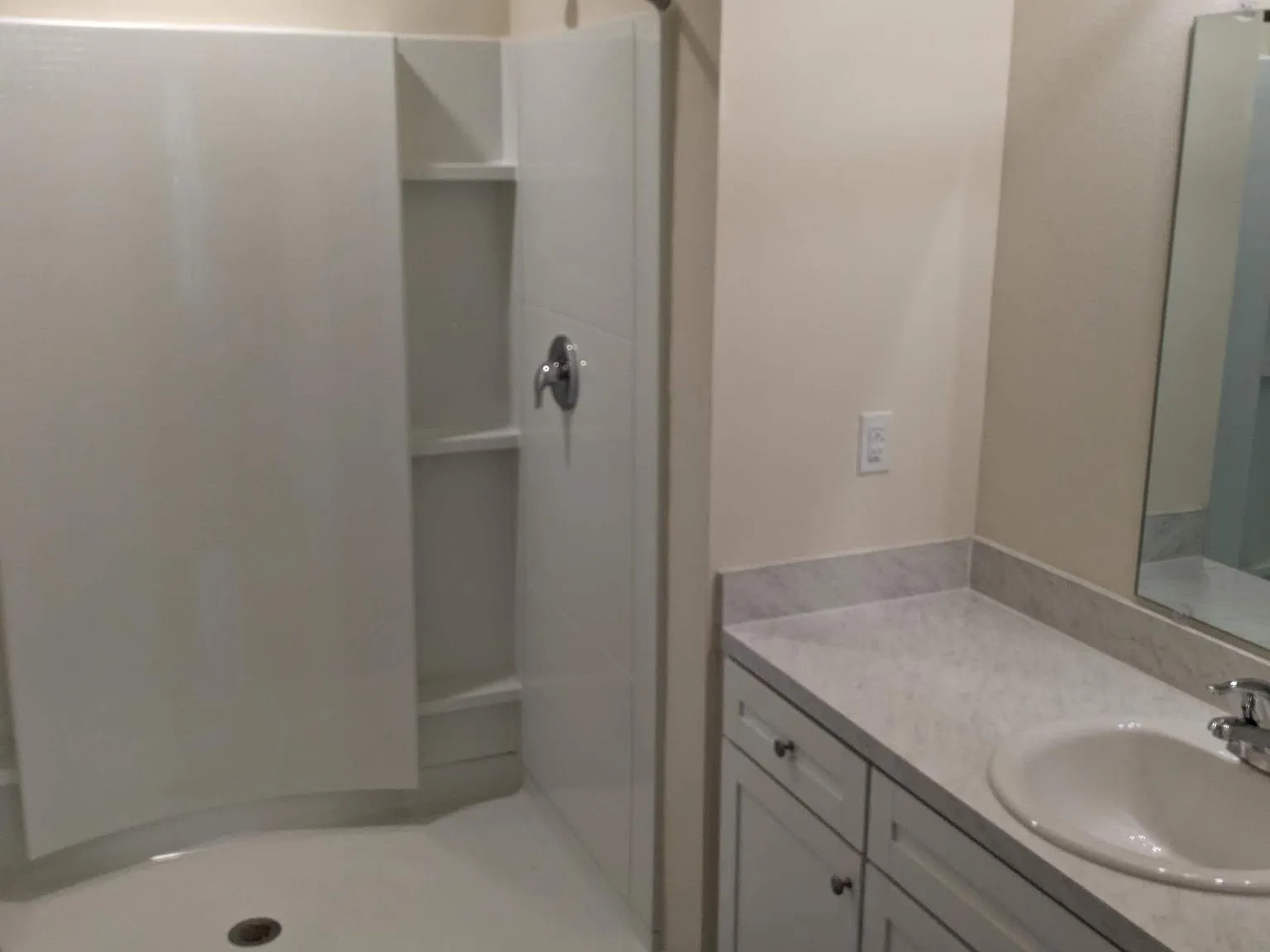 66 Whispering Brook Dr — Photo 3